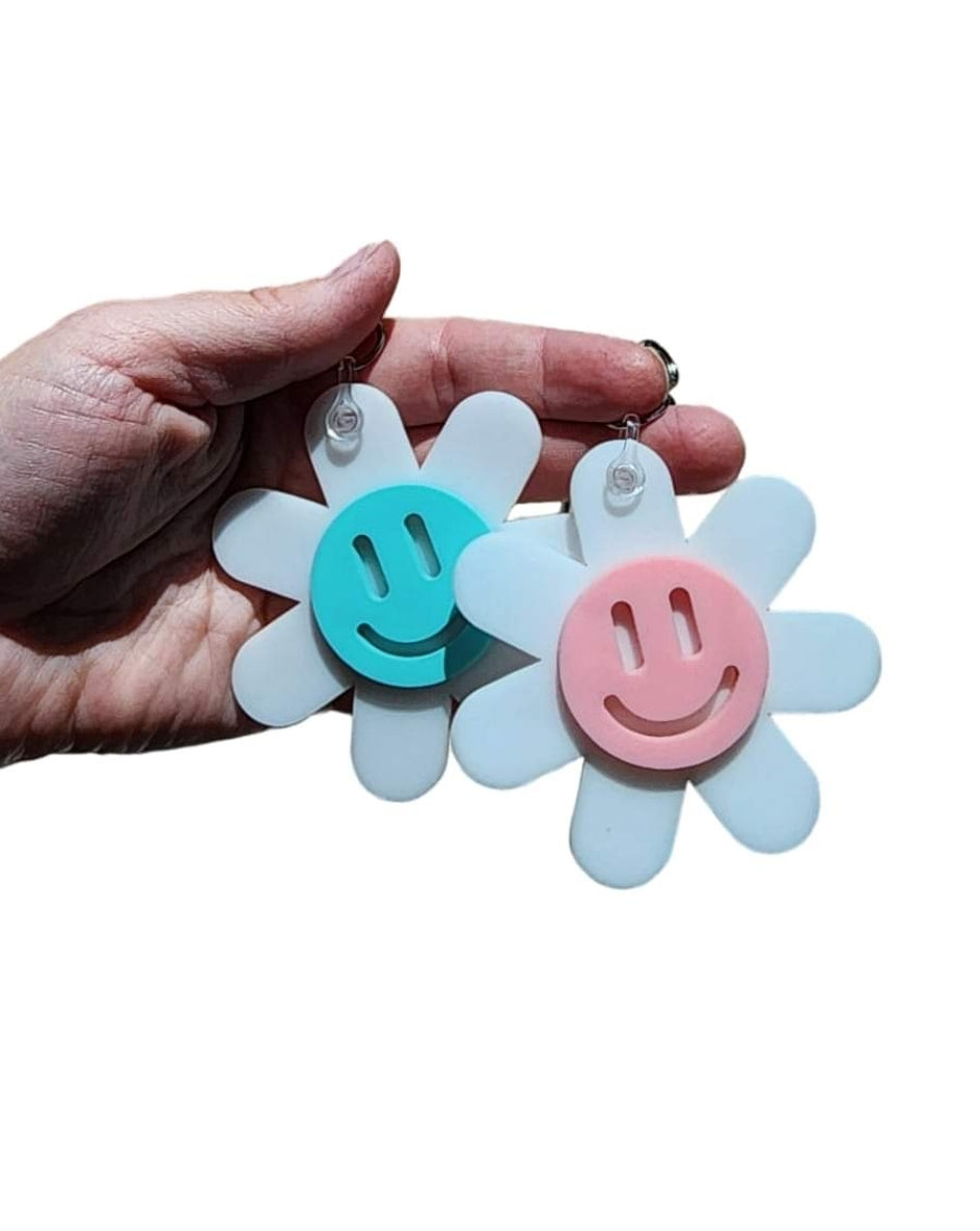 Flower Smiley Keychain